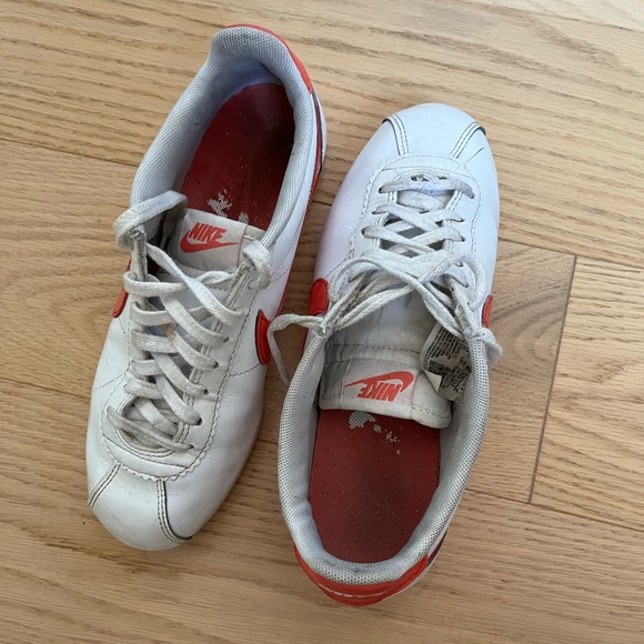 Nike Cortez - Picture 4 of 5